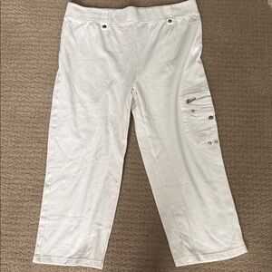 Women's Cropped Pants in Cream